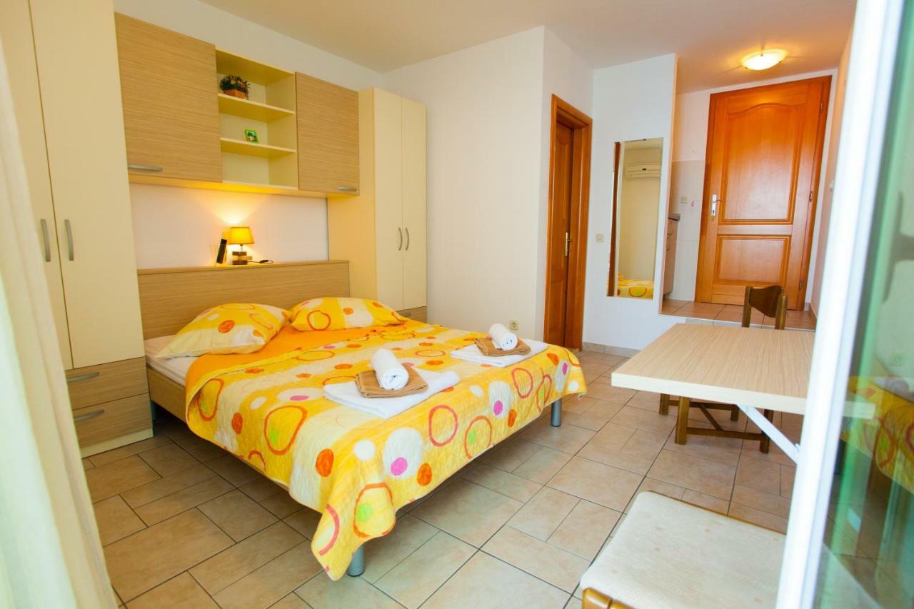 Apartments Jadranko ブレラ エクステリア 写真